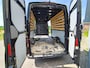 Volkswagen Crafter 35 2.0TDI 141PK Automaat L4H3 2X Schuifdeur Camera Apple Carplay Android Auto Cruise Control Navi Airco Pdc Betonplex Vloer Lat om Lat Betimmering Wandbeplating Euro 6 Origineel Nederlandse Bus