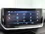 Peugeot 2008 SUV Style 100pk | Navigatie via Apple Carplay / Android Auto | Climate Control | Cruise Control | Parkeersensoren | Led koplampen | Elektrisch inklapbare spiegels | Bluetooth | DAB+ radio | Automatisch dimlicht | Regensensor | Multifunctioneel lederen stuurwiel |