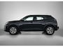 Peugeot 2008 SUV Style 100pk | Navigatie via Apple Carplay / Android Auto | Climate Control | Cruise Control | Parkeersensoren | Led koplampen | Elektrisch inklapbare spiegels | Bluetooth | DAB+ radio | Automatisch dimlicht | Regensensor | Multifunctioneel lederen stuurwiel |