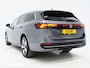 Volkswagen Passat Variant 1.5 eHybrid 204PK | Leder/Alcantara | Massage | Stoelkoeling | Trekhaak | HUD | 360 | Keyless