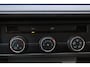 Volkswagen Transporter 2.0 TDI L2H1 App connect / Imperiaal / Camera / Trekhaak / 3 zits