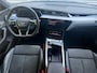 Audi E-tron E-tron 55 quattro advanced S Line 95 kWh l Trekhaak l VDOH l Alarm l