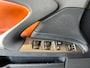 Lexus IS 250 Business 208pk Automaat / Autom.airco / Leer / Stoelverw. / Cruise / 17" / Keyless / PDC /Lage km stand / NL auto