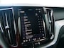 Volvo XC60 2.0 T8 Plug-in hybrid AWD Plus Dark 455 Pk Automaat Navi / DAB / Leer / Camera / 20 inch / Pano-dak