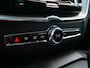 Volvo XC60 2.0 T8 Plug-in hybrid AWD Plus Dark 455 Pk Automaat Navi / DAB / Leer / Camera / 20 inch / Pano-dak