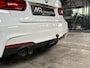 BMW 3-Serie 320i M Sport Edition | Schuifdak | Leder | Adapt. Cruise | Camera | 19 inch | Head-Up | Trekhaak | NL auto |