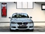 BMW 3-Serie 320i M Sport Edition | Schuifdak | Leder | Adapt. Cruise | Camera | 19 inch | Head-Up | Trekhaak | NL auto |