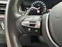 BMW 3-Serie 320i M Sport Edition | Schuifdak | Leder | Adapt. Cruise | Camera | 19 inch | Head-Up | Trekhaak | NL auto |