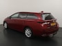 Toyota Auris Touring Sports 1.2T 116pk Executive | Trekhaak | Lederen bekleding | Camera | Cruise | Stoel verwarming | All-season banden |