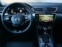 Skoda Superb Combi 1.4 TSI iV Syle 218 Pk Automaat Navi / DAB / Pano-dak / Apple Carplay / Leer / Trekhaak