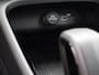 Volvo EX40 Single Motor Ext. Range Plus Europa 82 kWh / Forest Lake Metallic / Elektr. Verstelbare Stoelen / Stuur+Stoelverwarming / Harman Kardon / Dak Zwart /