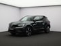Volvo EX40 Single Motor Ext. Range Plus Europa 82 kWh / Forest Lake Metallic / Elektr. Verstelbare Stoelen / Stuur+Stoelverwarming / Harman Kardon / Dak Zwart /