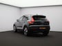 Volvo EX40 Single Motor Ext. Range Plus Europa 82 kWh / Forest Lake Metallic / Elektr. Verstelbare Stoelen / Stuur+Stoelverwarming / Harman Kardon / Dak Zwart /
