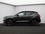 Volvo EX40 Single Motor Ext. Range Plus Europa 82 kWh / Forest Lake Metallic / Elektr. Verstelbare Stoelen / Stuur+Stoelverwarming / Harman Kardon / Dak Zwart /