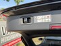 Mercedes-Benz C-klasse Estate 300 e AMG Line 18"/Panoramadak/Trekhaak/LED/Stoelverwarming/Sfeerverlichting/Elektrische klep/Apple Carplay & Android Auto