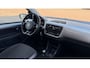 Volkswagen Up! 1.0 high up! BlueMotion/ 5drs/ nap/ 2e EIG/ dealeronderhouden/ 1jaar apk/ pano/ airco/ EL-ramen/ zeer nette auto.