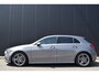 Mercedes-Benz A-klasse 180 Automaat Business Solution AMG LED | Leder/Alcantara | Panoramadak | Sportstoelen | Carplay | Sfeerverlichting