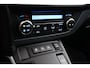 Toyota Auris Touring Sports 1.8 Hybrid Lease Plus | Panoramadak | Navigatie | Stoelverwarming | Parkeersensoren voor/achter | Keyless | Cruise Control | Clima | Camera | Xenon | 16 inch | Bluetooth