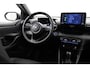 Toyota Yaris 1.5 Hybrid Executive | Stoelverwarming | Apple Carplay / Android Auto | Parkeersensoren voor/achter | LED | Keyless | Adaptive Cruise | Clima | Camera | 17 inch