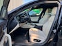 BMW 5-Serie Touring 530i M-Sport / High Executive / Sportstoelen / HUD / Adaptive / NL Auto
