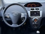 Toyota Yaris 1.3 VVTi Aspiration 2e Eigenaar|Clima|Apple Carplay|Dealer Onderhouden|Elek Ramen|N.A.P.|APK tot 08-2027