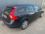Volvo V60 1.6 T3 Kinetic met lichte schade