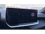 Peugeot 2008 GT | Active Safety Brake met camera en radar (automatisch noodremsysteem) met Distance Alert (waarschuwing dreigende aanrijding) | Advanced Active Safety Brake met camera en radar | Climate Control