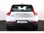 Volvo EX40 Single Motor Extended Range Plus Black Ed. 82 kWh IntelliSafe Assist/Surround - Parkeercamera achter - Harman/Kardon audio - Verwarmde voorstoelen, stuur & achterbank - Parkeersensoren voor & achter - Draadloze tel. lader - Warmtepomp - 20' LMV