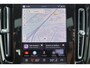 Volvo EX40 Single Motor Extended Range Plus Black Ed. 82 kWh IntelliSafe Assist/Surround - Parkeercamera achter - Harman/Kardon audio - Verwarmde voorstoelen, stuur & achterbank - Parkeersensoren voor & achter - Draadloze tel. lader - Warmtepomp - 20' LMV