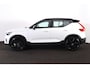 Volvo EX40 Single Motor Extended Range Plus Black Ed. 82 kWh IntelliSafe Assist/Surround - Parkeercamera achter - Harman/Kardon audio - Verwarmde voorstoelen, stuur & achterbank - Parkeersensoren voor & achter - Draadloze tel. lader - Warmtepomp - 20' LMV