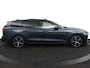 Volvo V60 T8 Plug-in hybrid AWD Ultra Dark | Trekhaak | Panoramadak | Sportstoelen | Long range | 19 Inch |