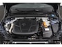 Volvo V60 T8 Plug-in hybrid AWD Ultra Dark | Trekhaak | Panoramadak | Sportstoelen | Long range | 19 Inch |