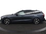 Volvo V60 T8 Plug-in hybrid AWD Ultra Dark | Trekhaak | Panoramadak | Sportstoelen | Long range | 19 Inch |