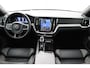 Volvo V60 T8 Plug-in hybrid AWD Ultra Dark | Trekhaak | Panoramadak | Sportstoelen | Long range | 19 Inch |