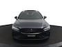 Volvo V60 T8 Plug-in hybrid AWD Ultra Dark | Trekhaak | Panoramadak | Sportstoelen | Long range | 19 Inch |