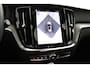 Volvo V60 T8 Plug-in hybrid AWD Ultra Dark | Trekhaak | Panoramadak | Sportstoelen | Long range | 19 Inch |