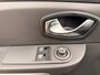 Renault Clio Estate 0.9 TCe 90PK Limited Navigatie / Cruisecontrol / PDC Achter