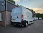 Peugeot Boxer 330 2.2 BlueHDi 140 L2H2 Premium Trekhaak! Airco! NAP! Cruise Control! Nette Bus!