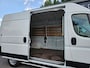 Peugeot Boxer 330 2.2 BlueHDi 140 L2H2 Premium Trekhaak! Airco! NAP! Cruise Control! Nette Bus!