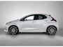 Toyota Yaris 1.5 Hybrid GR Sport | JBL | Head-up Display | Dodehoek detectie | Stoel+Stuurverwarming | Parkeersensoren voor+achter | Draadloze telefoonlader | Apple CarPlay/Android Auto | Cruise Control Adaptive |