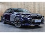 BMW 5-Serie Touring 550e xDrive *Pano*B&W*4-Wiel besturing*Trekhaak*Stoelventilatie*