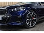 BMW 5-Serie Touring 550e xDrive *Pano*B&W*4-Wiel besturing*Trekhaak*Stoelventilatie*
