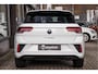 Volkswagen T-Roc 1.5 TSI R-Line Edition | Black edition | Adapt cruise | Panorama dak | 19" LM