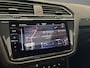Volkswagen Tiguan 1.4 TSI 245pk DSG eHybrid Life Business · Panoramadak · 360 Camera · Inklap. Trekhaak · Head-Up Display · Dodehoeksensor · Parkeer Assistent ·