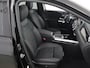Mercedes-Benz B-klasse 250e Business Solution AMG | Panoramaschuifdak | Night | Winter pakket | Trekhaak | Stoelverwarming |