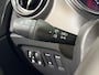 Renault Captur 120PK TCe Intens Automaat | Trekhaak | Navi | LM Velgen Hoogglans Zwart | Camera | Parkeersensoren | Full LED | Climate Control | Cruise Control | Keyless Entry | Elektrische Ramen & Spiegels | Licht & Regen Sensor |