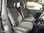 Renault Captur 120PK TCe Intens Automaat | Trekhaak | Navi | LM Velgen Hoogglans Zwart | Camera | Parkeersensoren | Full LED | Climate Control | Cruise Control | Keyless Entry | Elektrische Ramen & Spiegels | Licht & Regen Sensor |