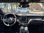 Volvo XC60 2.0 T6 Plug-in hybrid AWD Plus Black Edition TOPSTAAT! | DEALER ONDERHOUDEN | 100% ONGEVAL VERLEDEN VRIJ | TREKHAAK | HARMAN KARDON | 360 CAMERA| MEMORY STOELEN| ACHTERBANK VERWARMD|