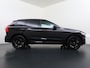 Volvo XC60 2.0 T6 Plug-in hybrid AWD Plus Black Edition TOPSTAAT! | DEALER ONDERHOUDEN | 100% ONGEVAL VERLEDEN VRIJ | TREKHAAK | HARMAN KARDON | 360 CAMERA| MEMORY STOELEN| ACHTERBANK VERWARMD|