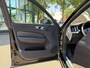 Volvo XC60 2.0 T6 Plug-in hybrid AWD Plus Black Edition TOPSTAAT! | DEALER ONDERHOUDEN | 100% ONGEVAL VERLEDEN VRIJ | TREKHAAK | HARMAN KARDON | 360 CAMERA| MEMORY STOELEN| ACHTERBANK VERWARMD|